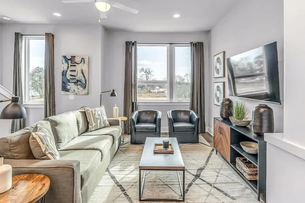 Spacious Nash Home For 12 Near Broadway Nashville 0*,  United States